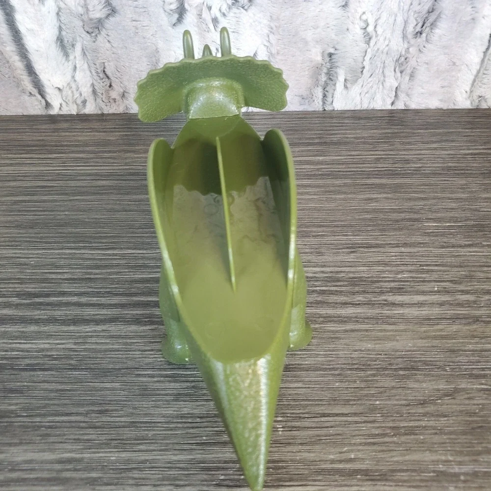 FunWares Tricerataco Green Triceratops‎ Taco Holder Holds 2 Tacos Open Box